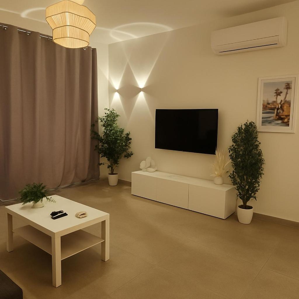 Duplex 1br King Bed And1 Sofa Bed By The Pool